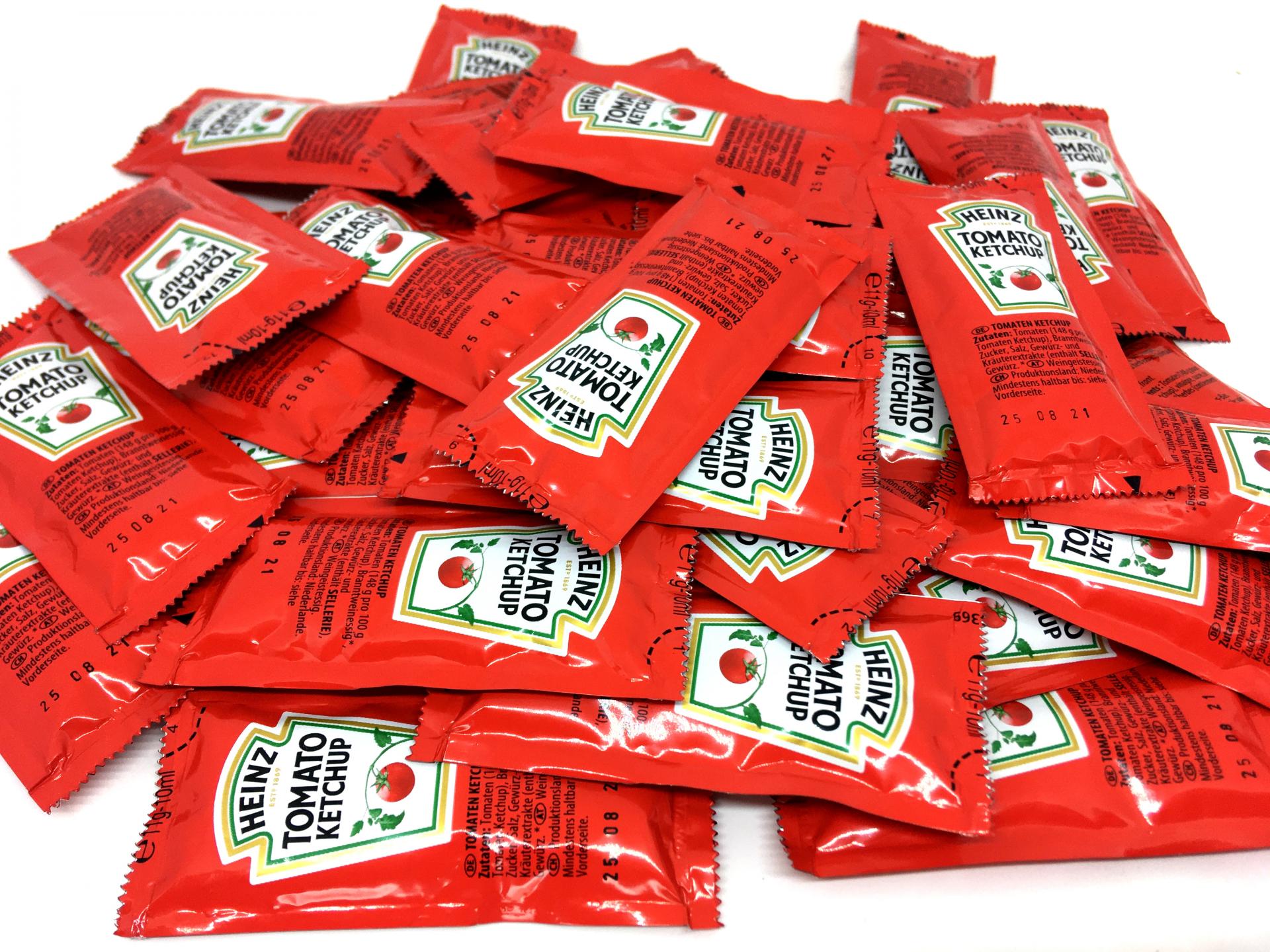 HEINZ STICK KETCHUP 10 ml COLIS DE 200 PIECES