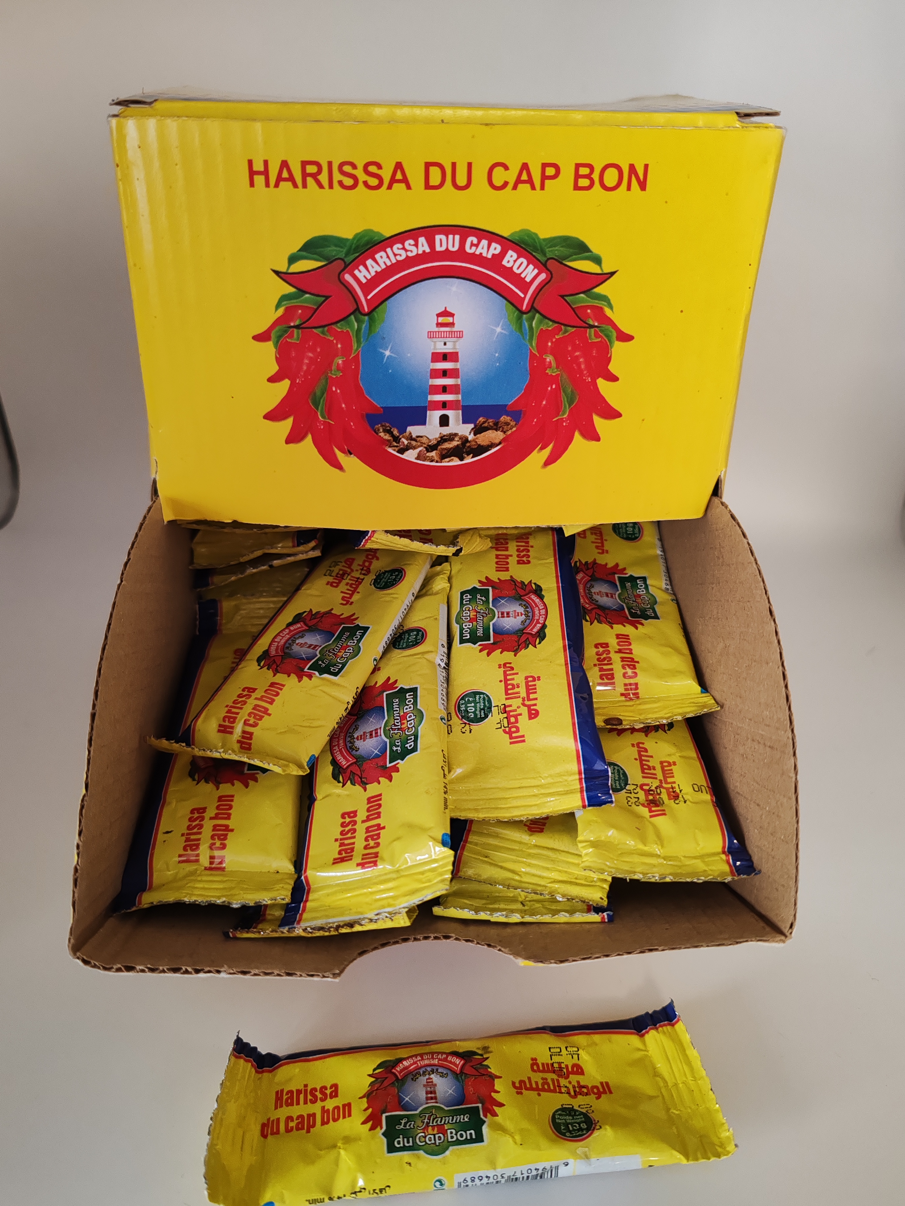 HARISSA STICK VENDU PAR 6 COLIS DE 100 uvc